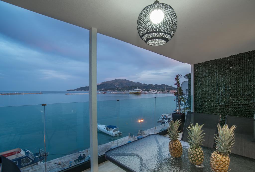 Pineapple Seaside Suite Zakynthos Town Exterior photo
